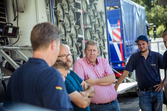SPD-Bundestagsabgeordneter Andreas Schwarz beim THW Forchheim